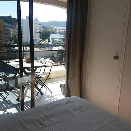 Nice With Swim. Pool Next To The Beach. Apartment Calella